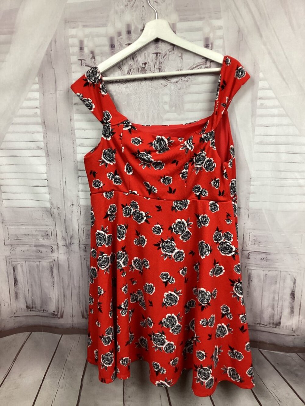 Torrid Red Floral Dress Midi Sleeveless 2X - Picture 4 of 8